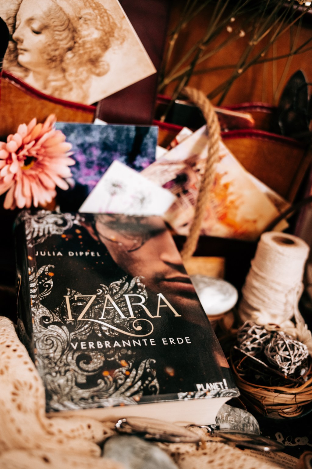 IZARA „Verbrannte Erde“ Band 4 –&nbsp;Rezension